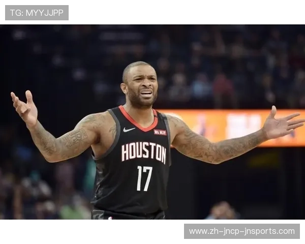 火箭队球员塔克个人资料与赛场贡献详细分析